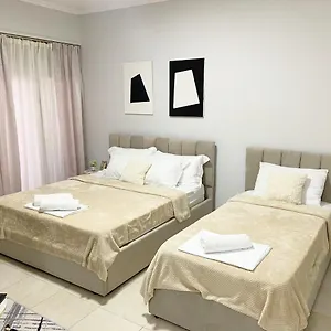 Chlo 1 Tirana
