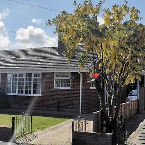 Spring Gardens Cayton